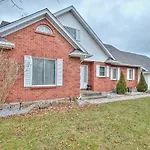Grapelet Bed And Breakfast