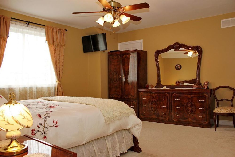 Grapelet Bed & Breakfast Niagara Falls
